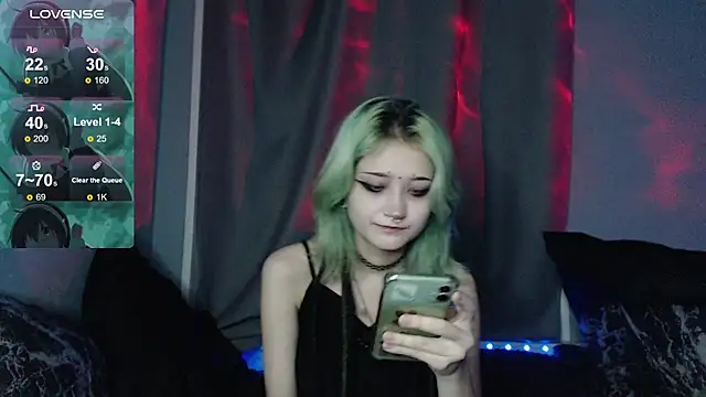 Milten-Trish online show from December 2025 05:55:02 PM