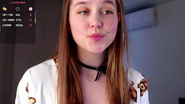 Snapshot of FalineDowlen chatting on February 2025 04:14:02 AM FalineDowlen online show from February 2025 04:14:02 AM