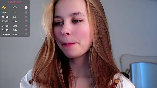 Snapshot of FalineDowlen chatting on February 2025 01:53:01 AM FalineDowlen online show from February 2025 01:53:01 AM