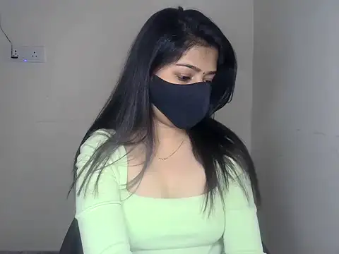 Snapshot of kritikadoll chatting on April 2026 05:35:01 AM kritikadoll online show from April 2026 05:35:01 AM