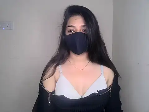 Snapshot of kritikadoll chatting on April 2026 05:25:01 AM kritikadoll online show from April 2026 05:25:01 AM