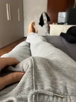 93moro online show from December 2024 10:18:01 AM