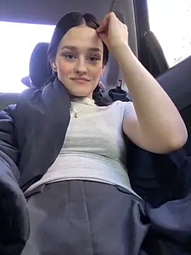 Mia Mia M online show from February 2026 12:51:02 PM