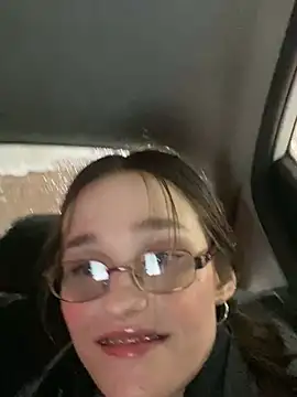 Mia Mia M online show from February 2026 05:57:01 PM