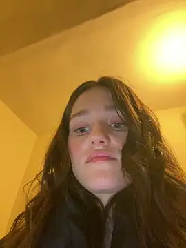 Mia Mia M online show from February 2026 02:44:01 PM