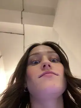 Mia Mia M online show from March 2026 05:00:01 PM