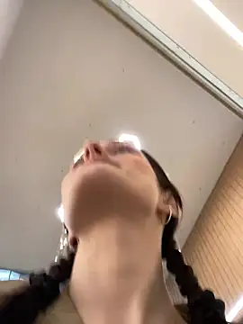 Mia Mia M online show from April 2026 04:01:01 PM