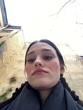 Mia Mia M online show from February 2026 02:06:01 PM