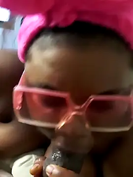 GOLDEN HQUR online show from February 2026 11:45:01 PM