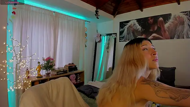 cuteweed420 online show from June 2026 09:48:01 PM