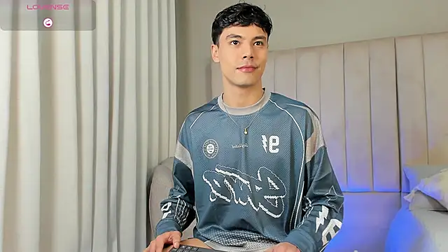 Snapshot of Dammon_Stallion chatting on November 2025 03:05:01 PM Dammon Stallion online show from November 2025 03:05:01 PM