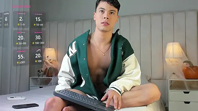 Snapshot of Dammon_Stallion chatting on October 2025 03:23:01 PM Dammon Stallion online show from October 2025 03:23:01 PM