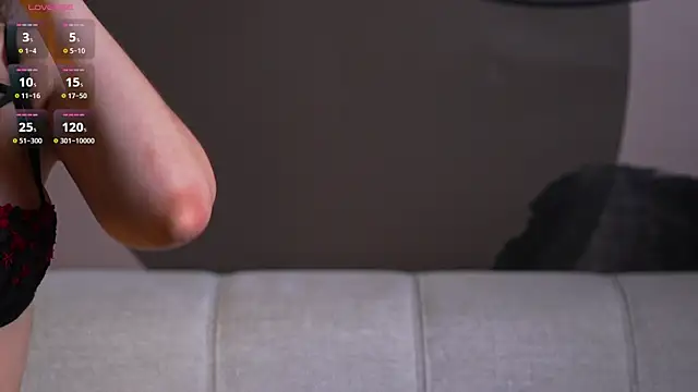 BestModelsDuo online show from October 2025 03:46:02 PM