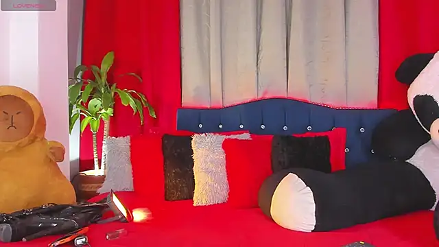 Missisabella  online show from May 2026 01:00:01 AM