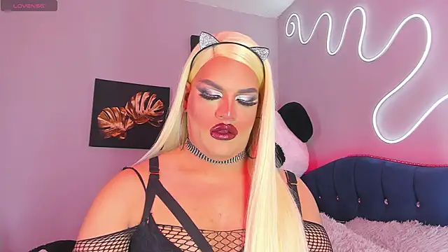 Snapshot of Missisabella_ chatting on September 2025 01:27:02 AM Missisabella online show from September 2025 01:27:02 AM