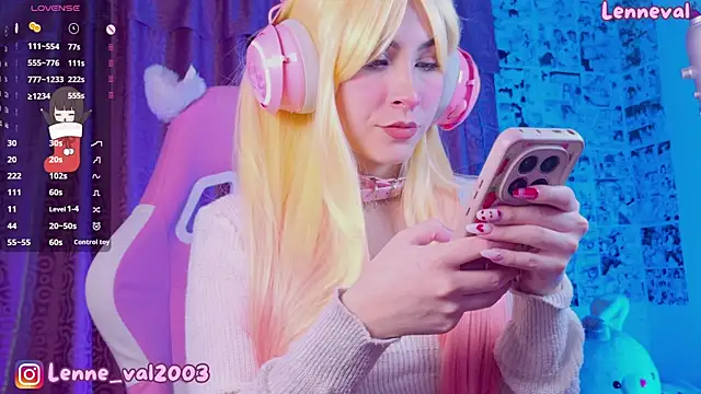 Lenneval1 online show from December 2025 03:05:01 AM