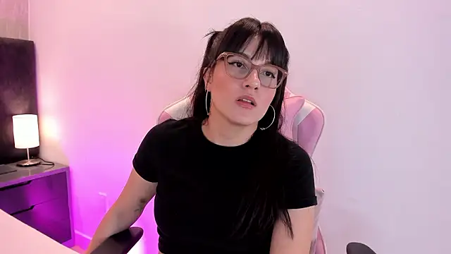 Freyaa   online show from March 2026 09:09:01 PM