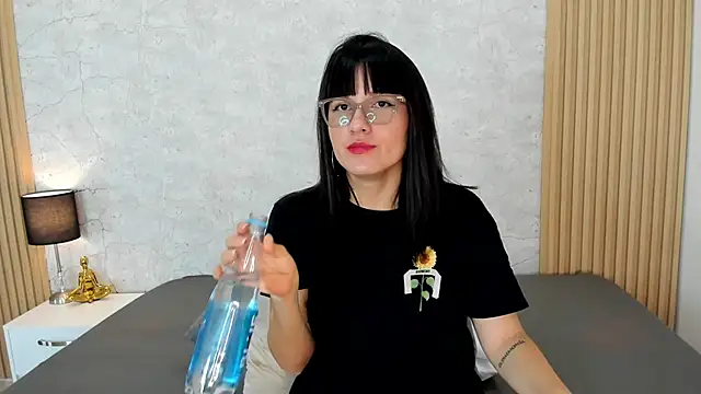 Snapshot of Freyaa__ chatting on March 2025 09:10:02 PM Freyaa online show from March 2025 09:10:02 PM