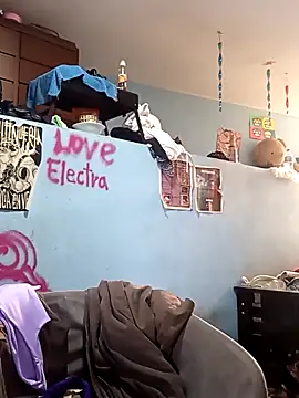 Snapshot of LoveElectra chatting on October 2025 02:17:02 PM LoveElectra online show from October 2025 02:17:02 PM