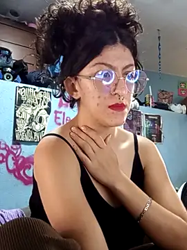 Snapshot of LoveElectra chatting on October 2025 02:51:01 PM LoveElectra online show from October 2025 02:51:01 PM