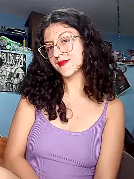 Snapshot of LoveElectra chatting on January 2025 01:53:02 AM LoveElectra online show from January 2025 01:53:02 AM