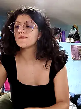 LoveElectra online show from April 2026 01:46:01 PM