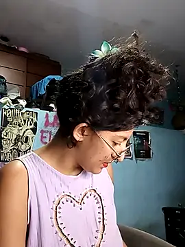 Snapshot of LoveElectra chatting on October 2025 10:55:01 PM LoveElectra online show from October 2025 10:55:01 PM