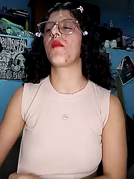 Snapshot of LoveElectra chatting on January 2025 03:16:01 AM LoveElectra online show from January 2025 03:16:01 AM