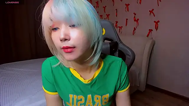 Milla Aheo online show from April 2026 01:07:02 PM