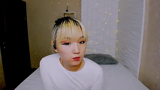 Milla Aheo online show from February 2026 04:12:02 AM