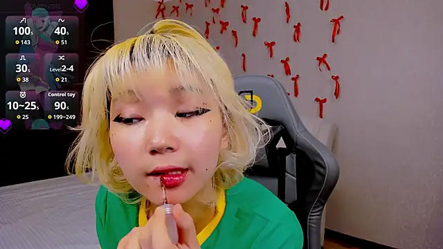 Milla Aheo online show from February 2026 01:11:01 PM