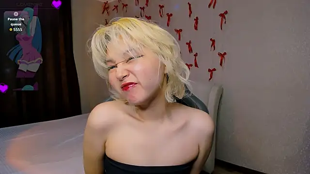 Milla Aheo online show from January 2026 01:04:01 PM