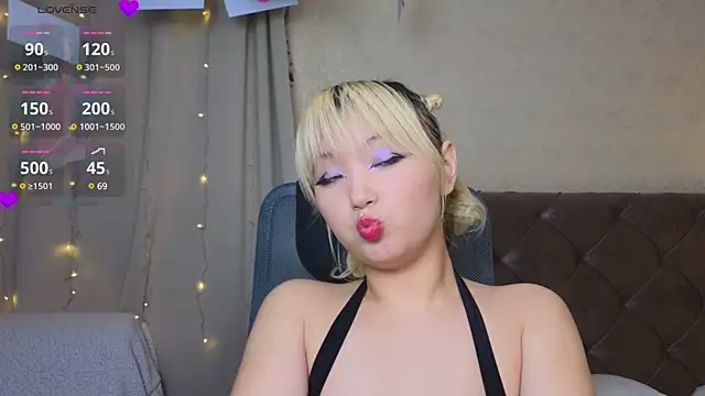Milla Aheo online show from February 2025 07:44:01 PM