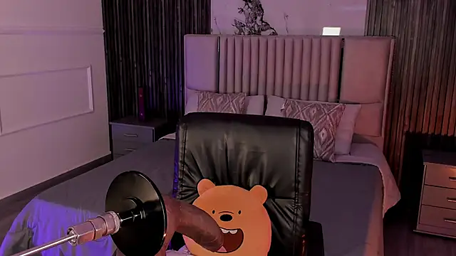 Lillyortiz online show from March 2026 08:16:02 PM