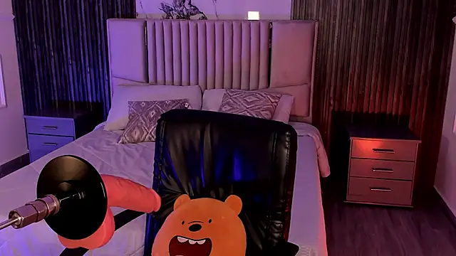 Lillyortiz online show from February 2026 12:22:02 PM