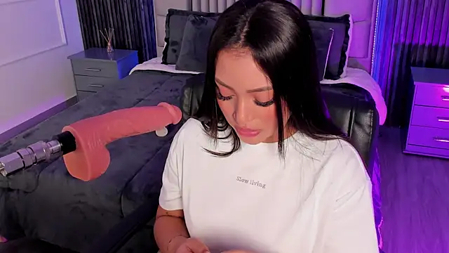 Lillyortiz online show from March 2025 07:42:02 PM