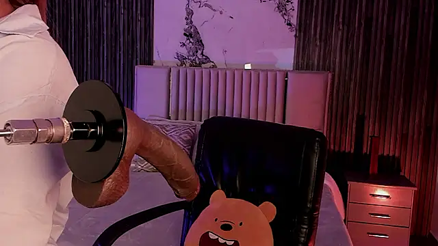 Lillyortiz online show from March 2026 11:33:02 AM