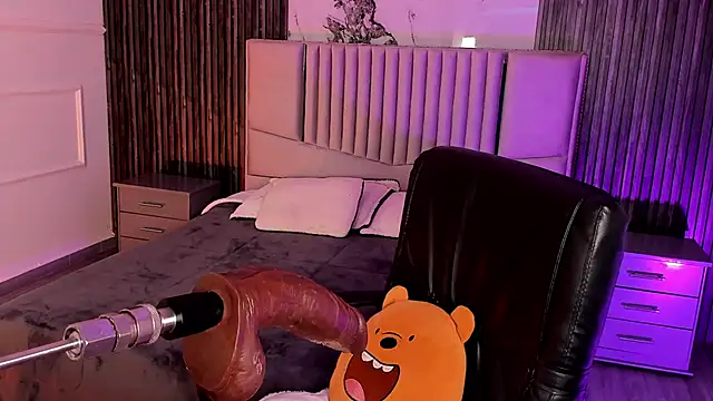 Lillyortiz online show from October 2025 07:59:02 PM