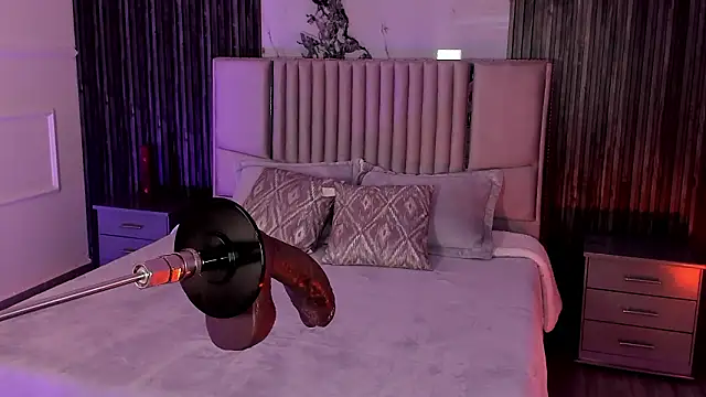 Lillyortiz online show from February 2026 08:08:02 PM