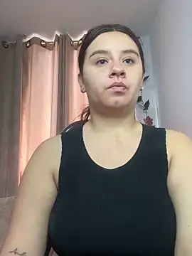 Snapshot of SaraBraun_ chatting on November 2025 05:13:02 PM SaraBraun online show from November 2025 05:13:02 PM