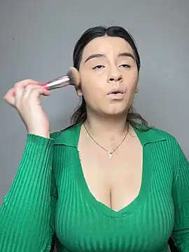 Snapshot of SaraBraun_ chatting on February 2026 06:37:02 PM SaraBraun online show from February 2026 06:37:02 PM