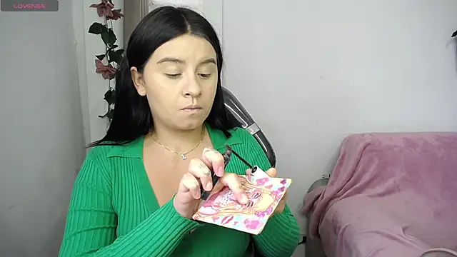 Snapshot of SaraBraun_ chatting on March 2025 09:26:02 PM SaraBraun online show from March 2025 09:26:02 PM