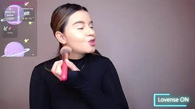 Snapshot of SaraBraun_ chatting on February 2026 05:12:01 PM SaraBraun online show from February 2026 05:12:01 PM