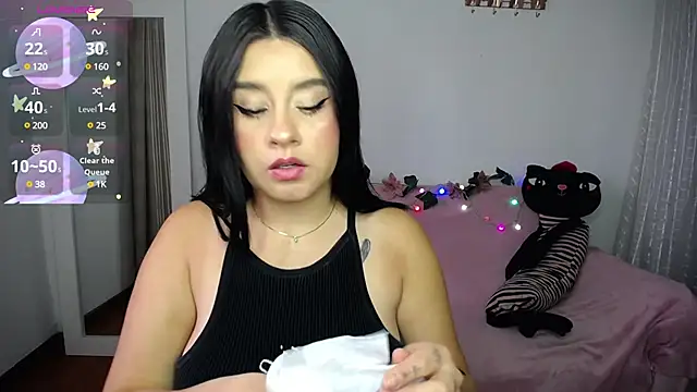 Snapshot of SaraBraun_ chatting on March 2025 07:38:01 PM SaraBraun online show from March 2025 07:38:01 PM