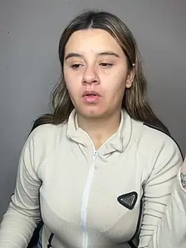 Snapshot of SaraBraun_ chatting on May 2026 05:30:01 PM SaraBraun online show from May 2026 05:30:01 PM