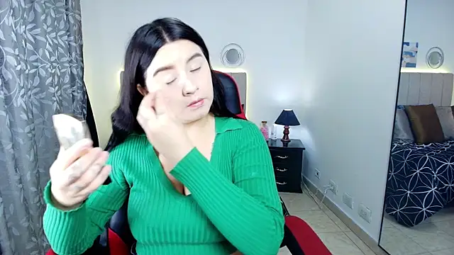 Snapshot of SaraBraun_ chatting on September 2025 01:11:02 PM SaraBraun online show from September 2025 01:11:02 PM