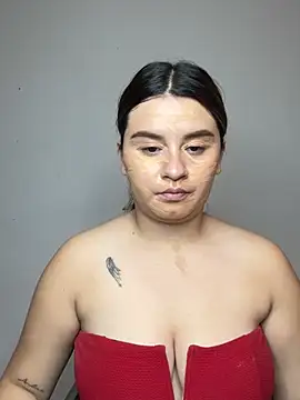 Snapshot of SaraBraun_ chatting on February 2026 06:38:04 PM SaraBraun online show from February 2026 06:38:04 PM