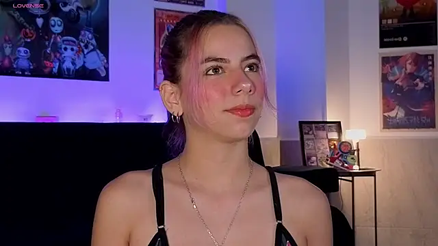 ArtemisaBlake online show from December 2025 04:00:01 AM