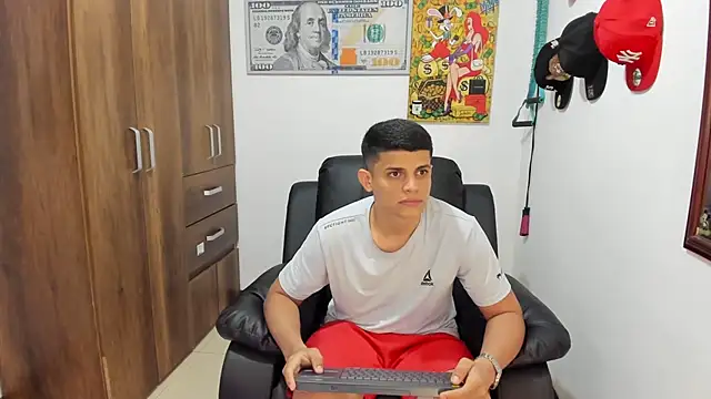 Snapshot of boss_of_cash chatting on October 2025 12:06:01 AM boss of cash online show from October 2025 12:06:01 AM