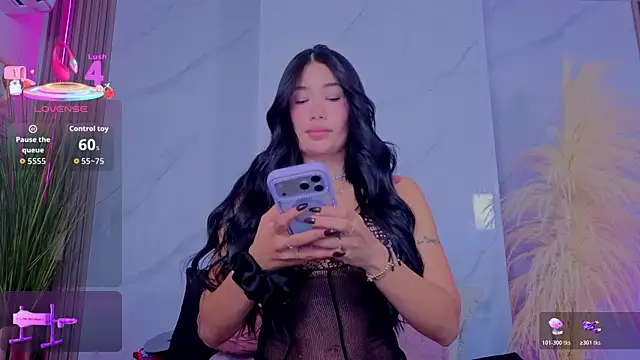 Chlooee   online show from April 2026 02:13:01 AM